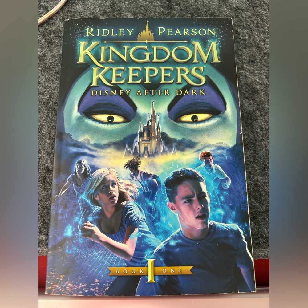 Disney After Dark KINGDOM KEEPERS BOOK